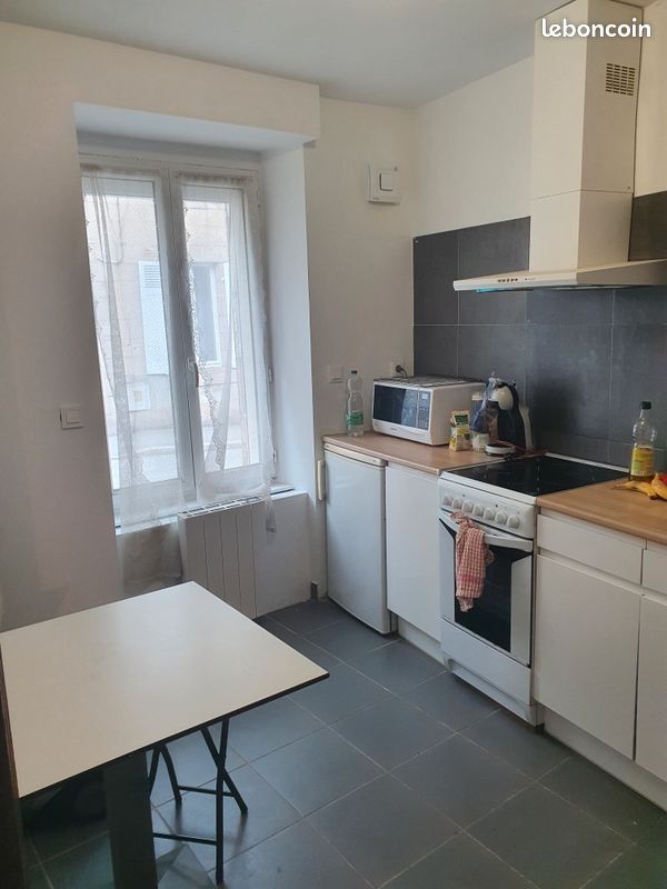 Appartement 2 pièce(s) 125 m²à louer Lannion