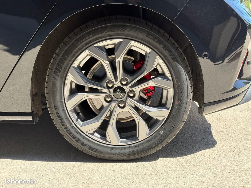 FORD FOCUS 1.0 Flexifuel 125 SS mHEV ST-Line Design / Park Assist / Caméras de recul / Sièges Chauffant / App (image 35)