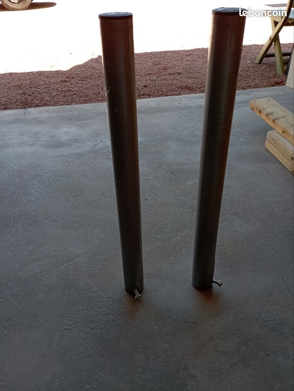 Deux pieds de table acier gris clair (image 1)