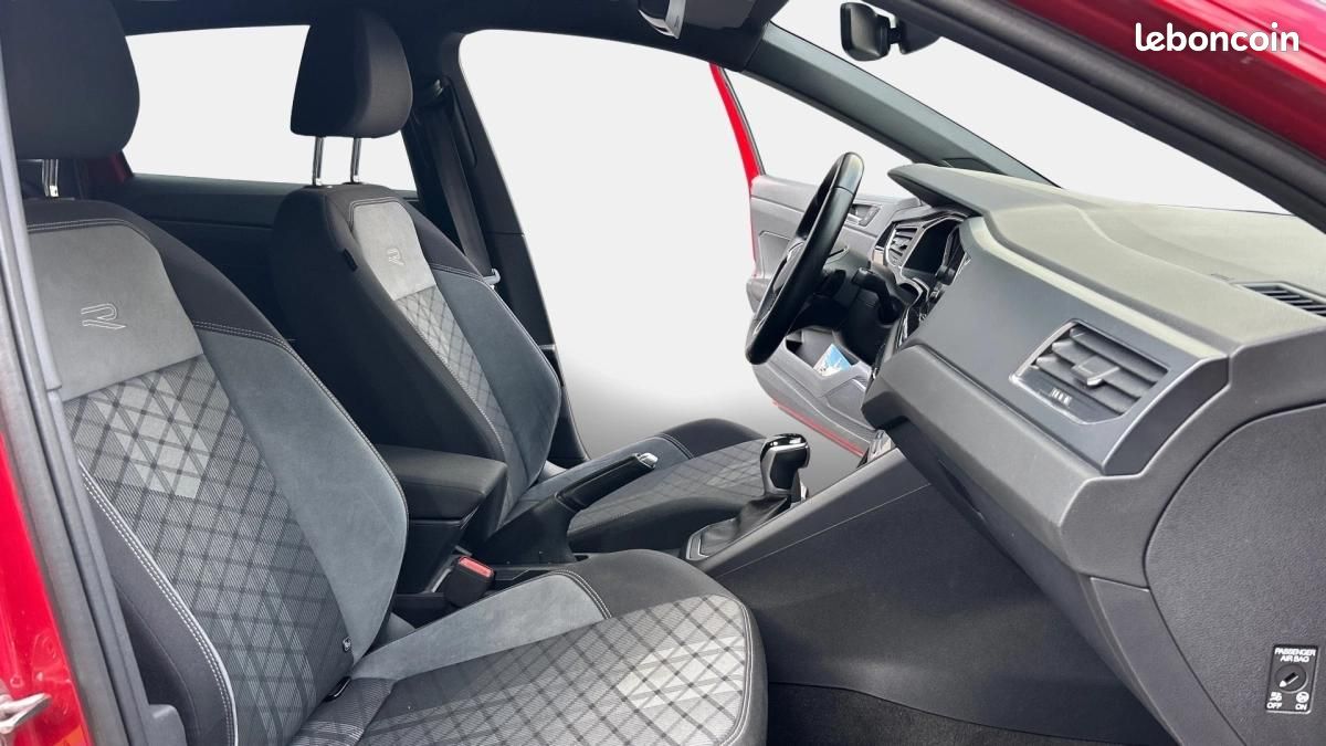 Volkswagen Taigo 1.0 TSI 110 DSG-7 R-Line / Digital Cockpit et caméra de recul (image 13)