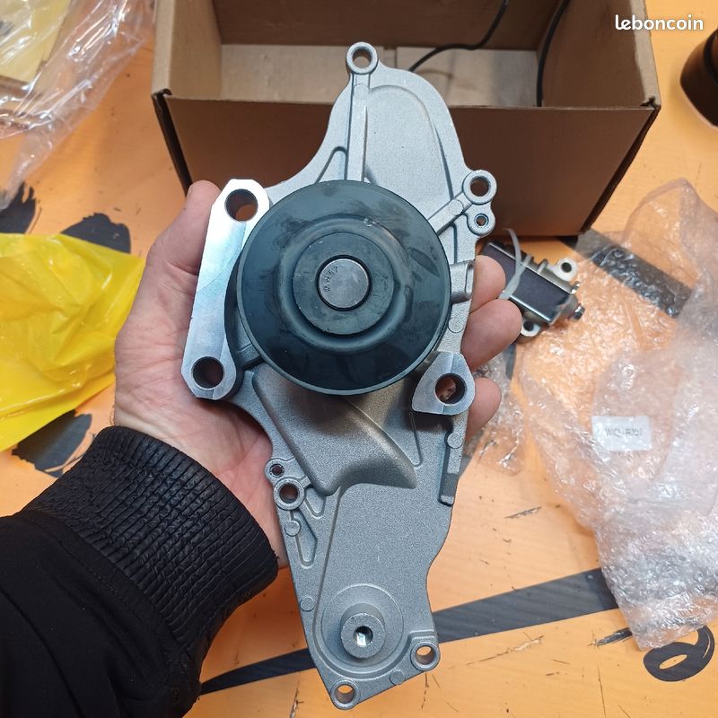 Pompe à eau Honda WQ-P001 le lot 1131 (image 2)