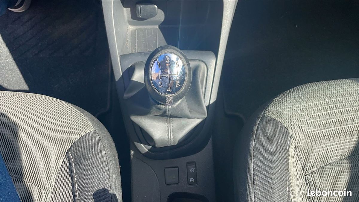 Renault Captur 0.9 TCe 90 Energy Business (image 27)