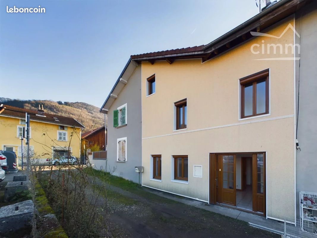 Maison 4 pièces 85 m² · à Villard-Bonnot · 85 m² · 195 000 €