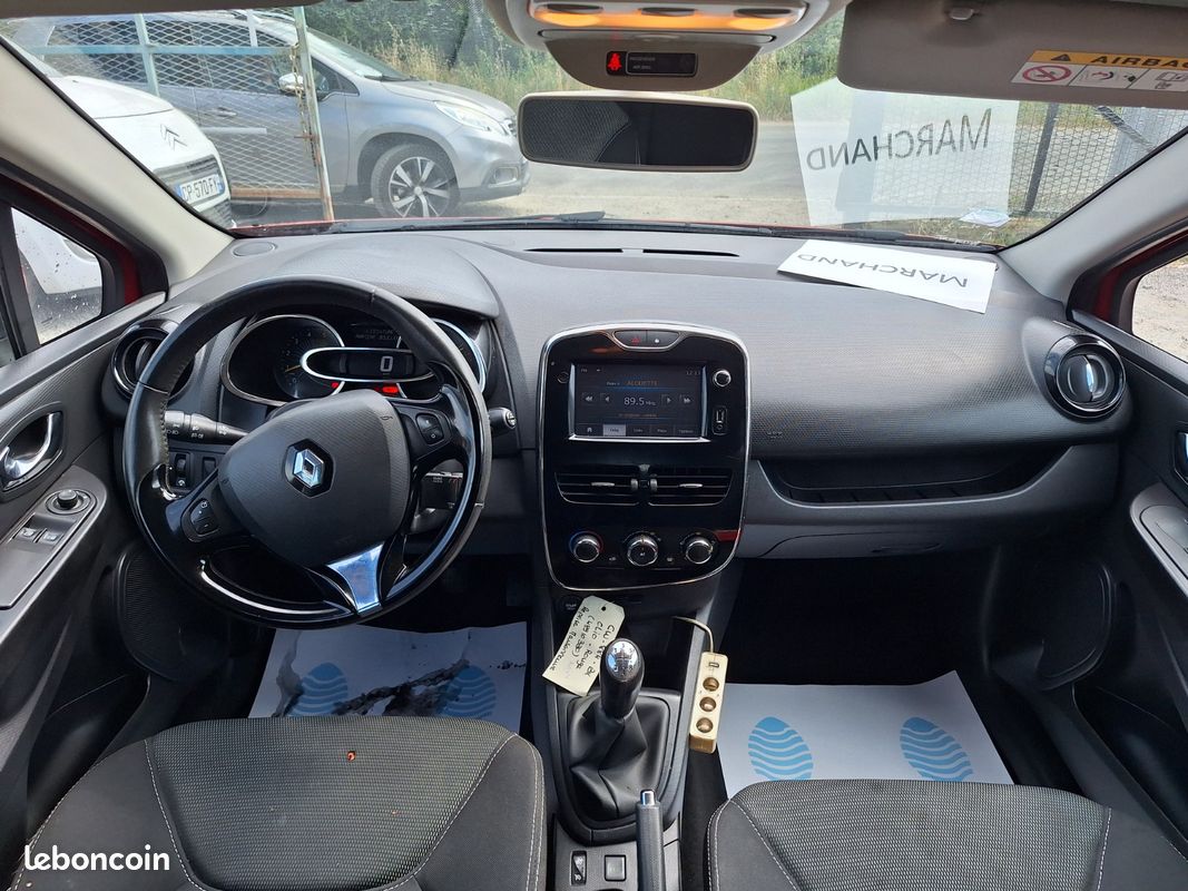 RENAULT CLIO IV BUSINESS dCi 75 eco2 Business (image 9)