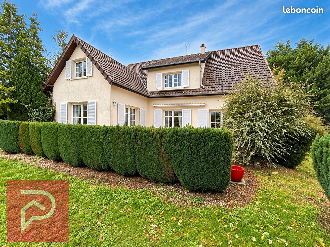 Maison 6 pièces 180 m² · à Bernay · 180 m² · 275 000 €