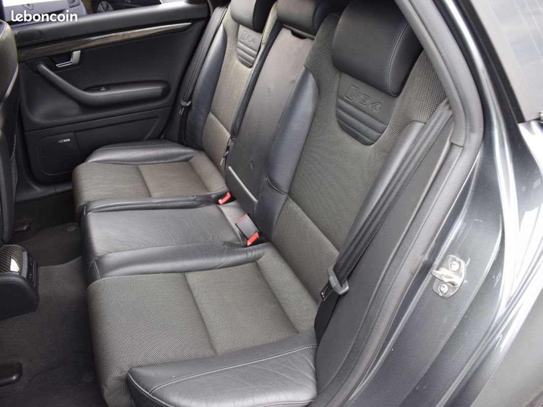 Audi rs4 avant b7 4.2 v8 420cv quattro bvm6 / pack f1 / pack carbone / disques ceramique / systeme bose (image 19)