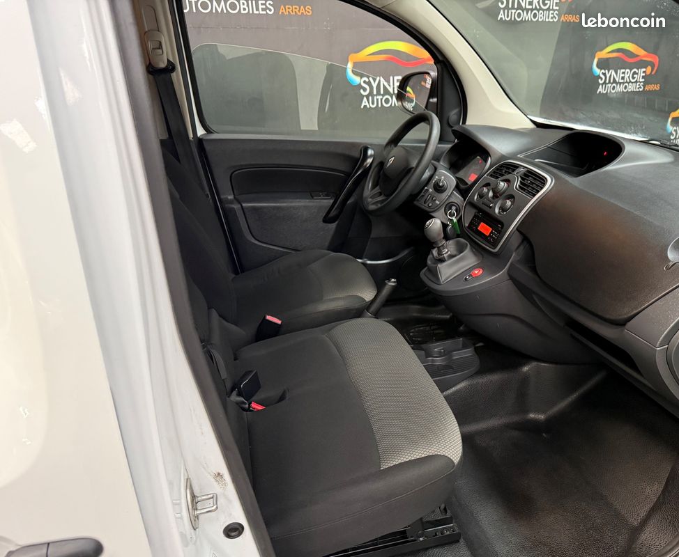 Kangoo 1.5 dci 3 places 52.411 km 11.325 ht (13.590 ttc) (image 3)