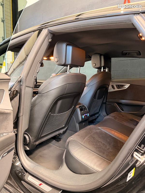Audi A7 2.0 TFSI 252 S TRONIC 7 S-LINE (image 19)