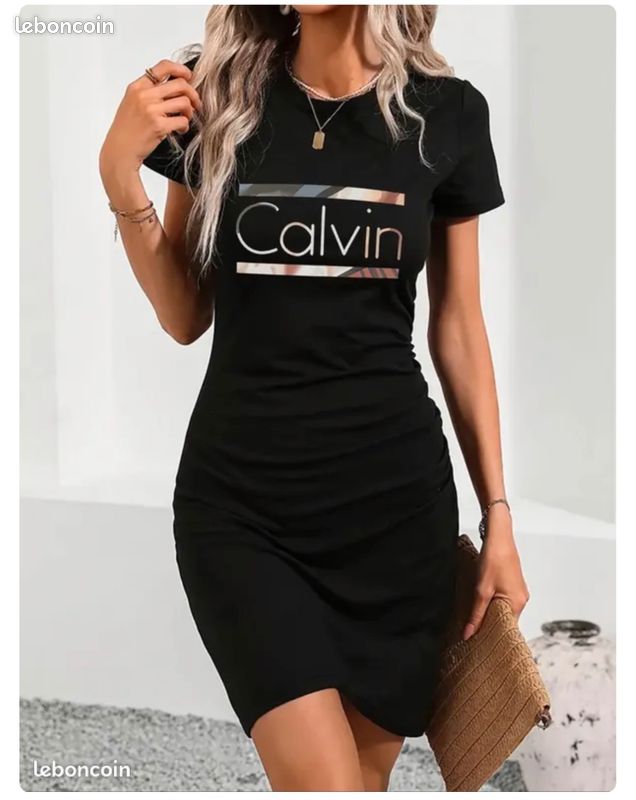 Robe moulante coupe slim (image 3)