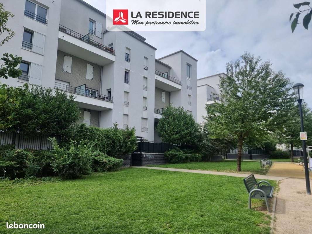 Appartement 4 pièces 74 m² · à Stains · 74 m² · 210 000 €