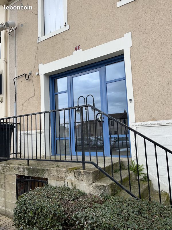 Maison 4 pièces 96 m² · à Essarts-en-Bocage · 96 m² · 680 €/mois