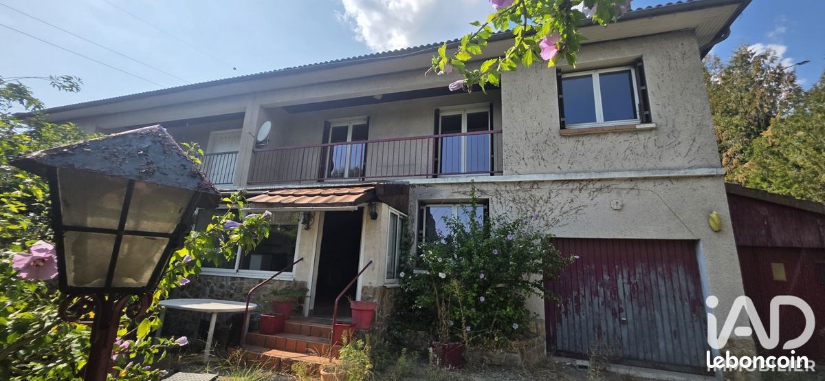 Maison 5 pièces 107 m² · à Aurillac · 107 m² · 135 000 €