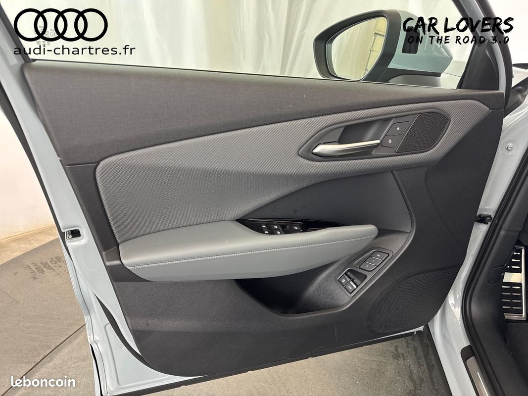 AUDI Q3 Sportback e-hybrid 272 ch S tronic 6 S line (image 18)
