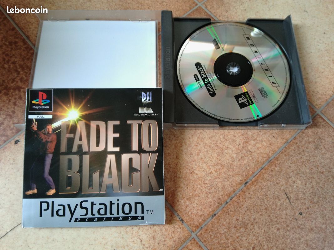 Jeu Vidéo Fade To Black Pour PS1 - Version Complète - En Bon état - Jeu D'occasion Testé