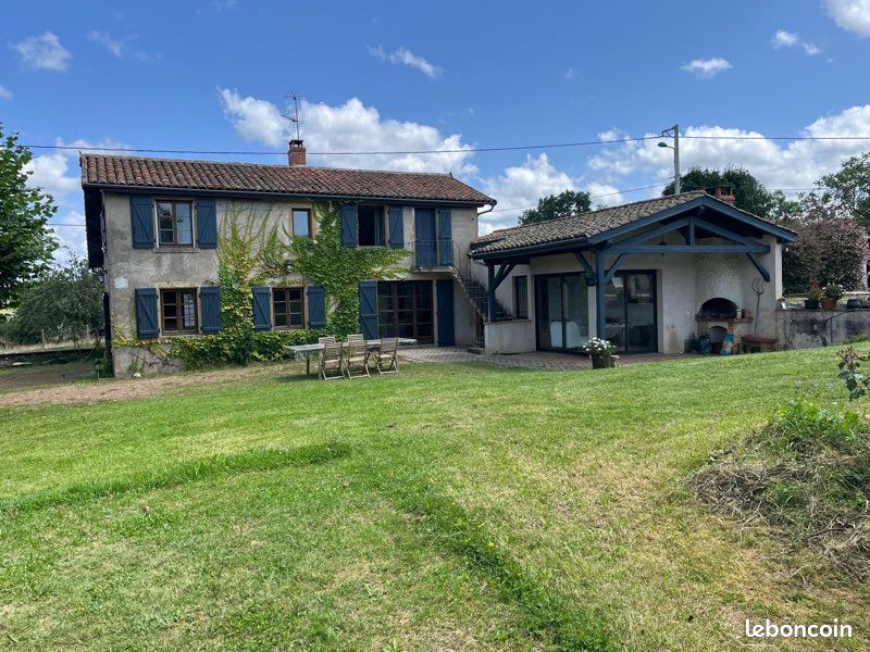 Location Villa avec piscine au sud de la Bourgogne (image 5)