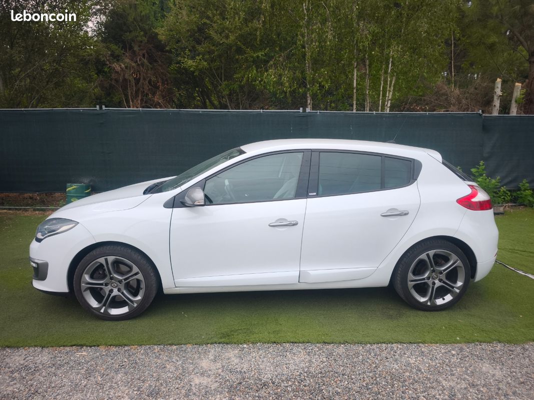 Rare Megane 3 phase 3 - 2.0 Turbo 220 GT - 107 000kms - Cuir - GPS - 1ere Main (image 2)