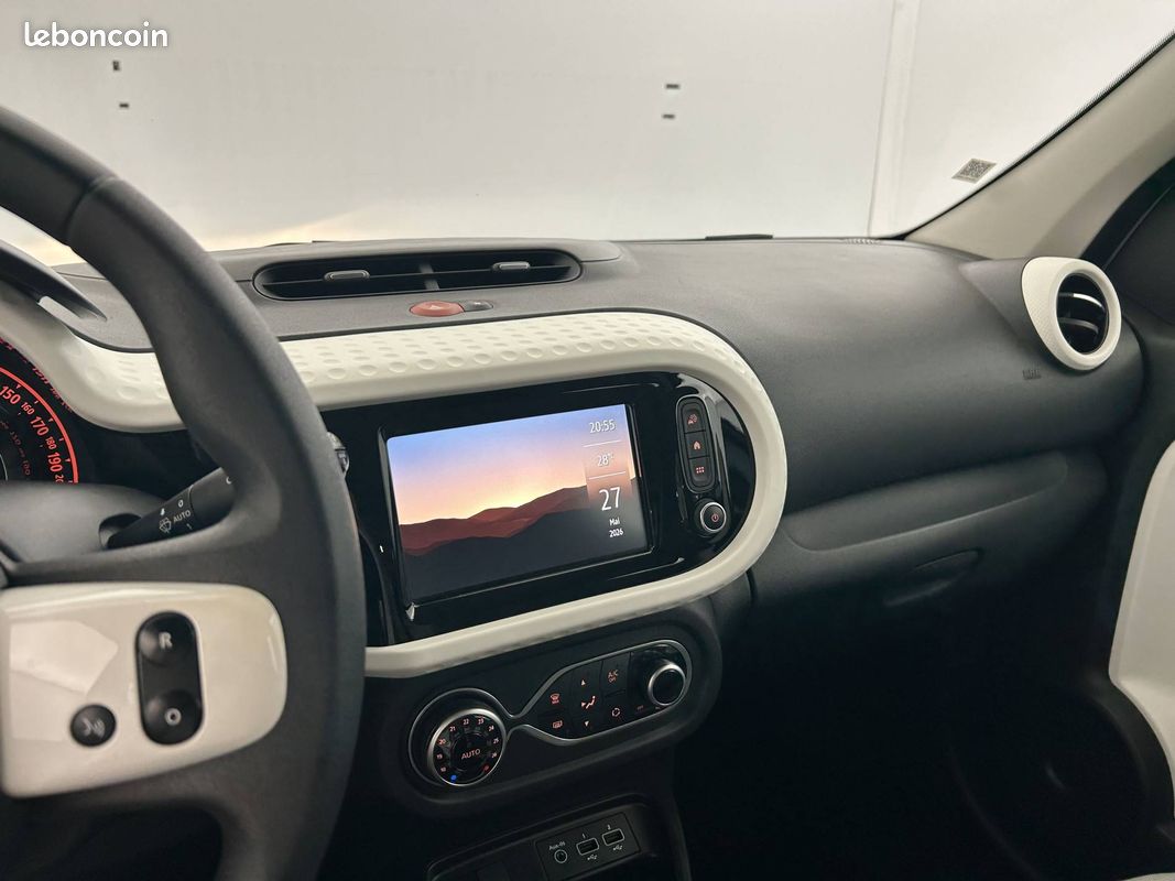 RENAULT Twingo III SCe 65 Equilibre (image 12)