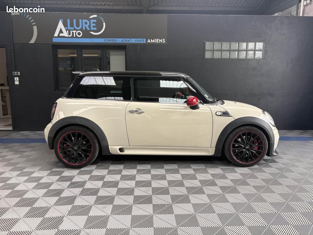 MINI MINI 1.6i - 175 R56 COUPE Cooper S PACK JOHN COOPER WORKS (image 2)