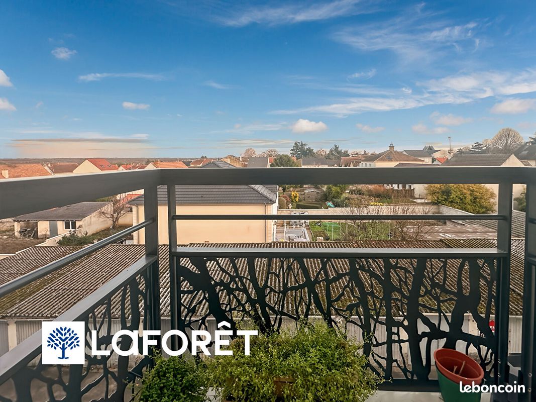 Appartement 4 pièces 68 m² · à Ris-Orangis · 68 m² · 1 000 €