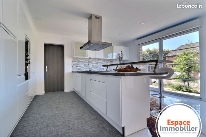 Villa 6 pièces 182 m²