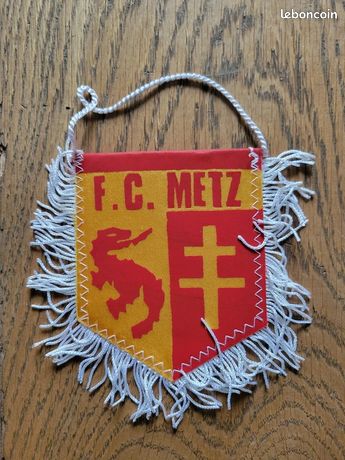 Montre Bracelet FC Metz Avronel Vintage (années 70) - Neuve Mais Fonctionnement Non Garanti