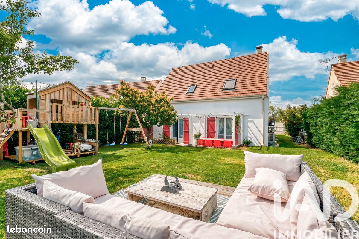 Maison 5 pièces 110 m² · à Mouroux · 110 m² · 320 000 €