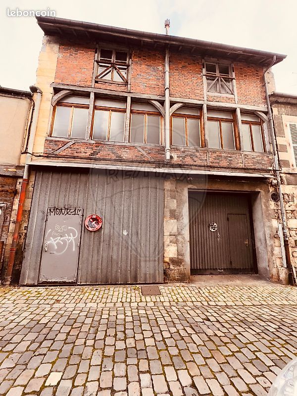 Immeuble 7 pièces 767 m² · à Nevers · 767 m² · 149 900 €