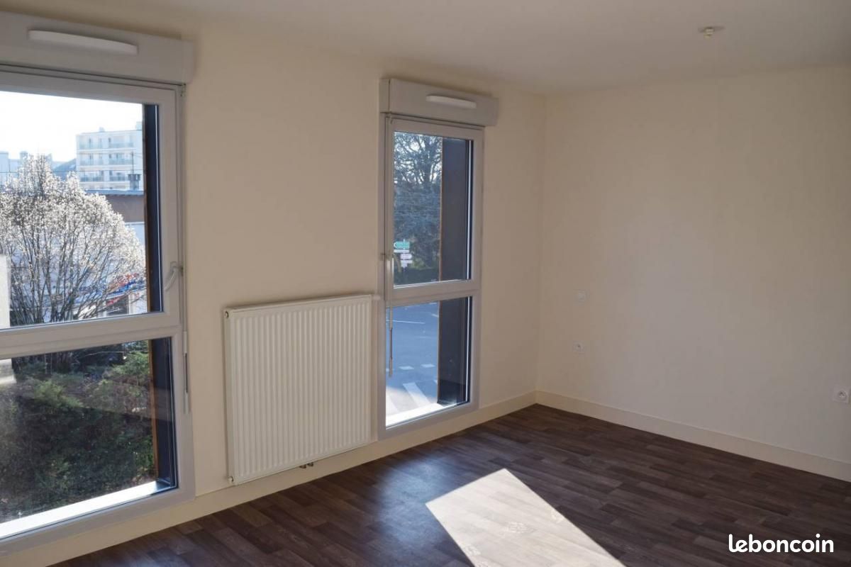 Studio 1 pièce 21 m² - Brive-la-Gaillarde 19100 (image principale 6)