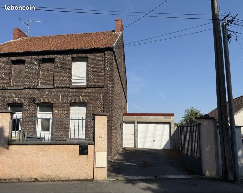 Maison 3 pièces 76 m² · à Vieux-Condé · 76 m² · 100 000 €