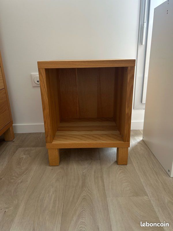 Petit meuble de rangement cube (image 1)