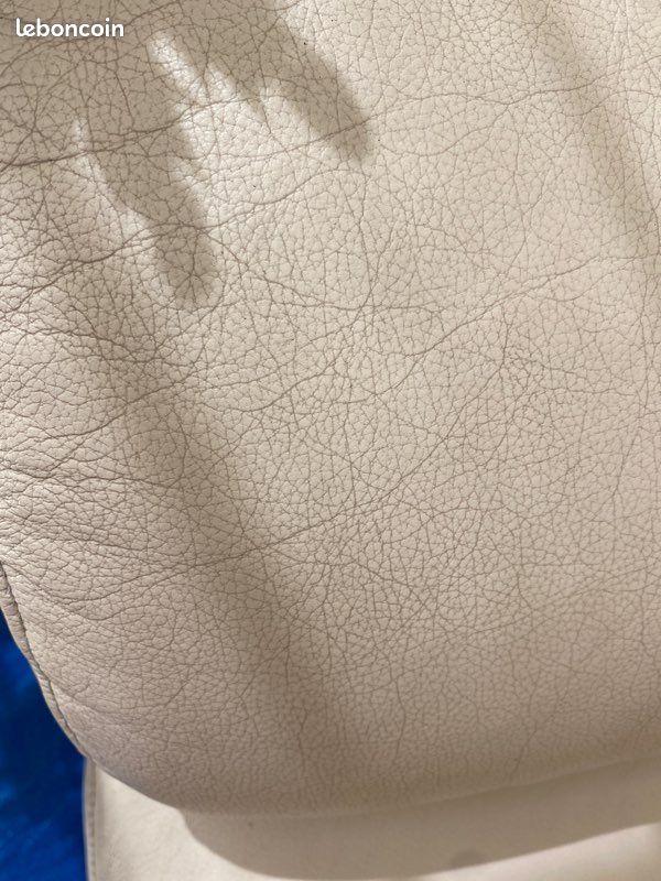 Canapé cuir beige 2 places (image 2)