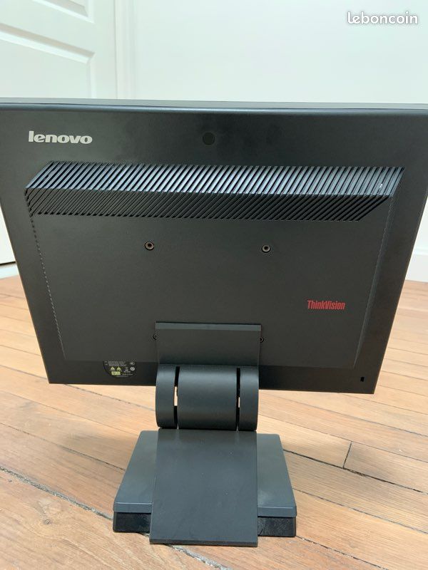 Écran lenovo avec 2 claviers (image 2)