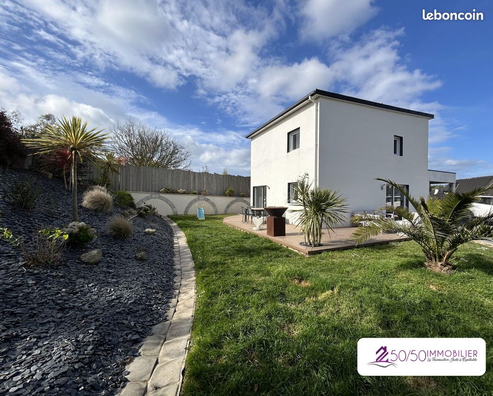 Maison 5 pièces 102 m² · à Cléder · 102 m² · 297 000 €