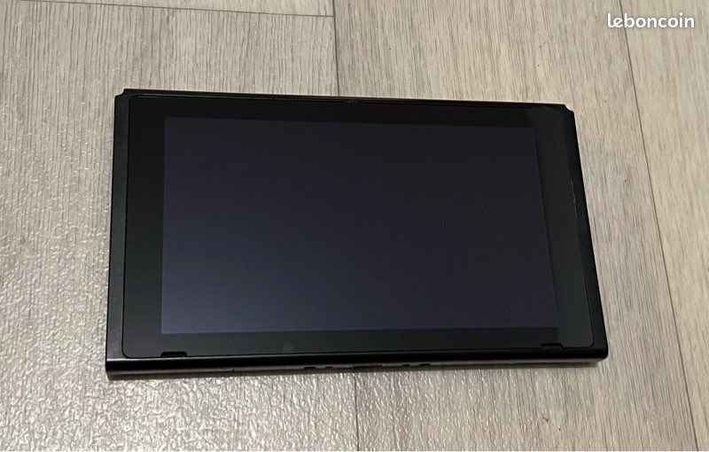 Nintendo Switch V1 XAJ400 - Consoles 