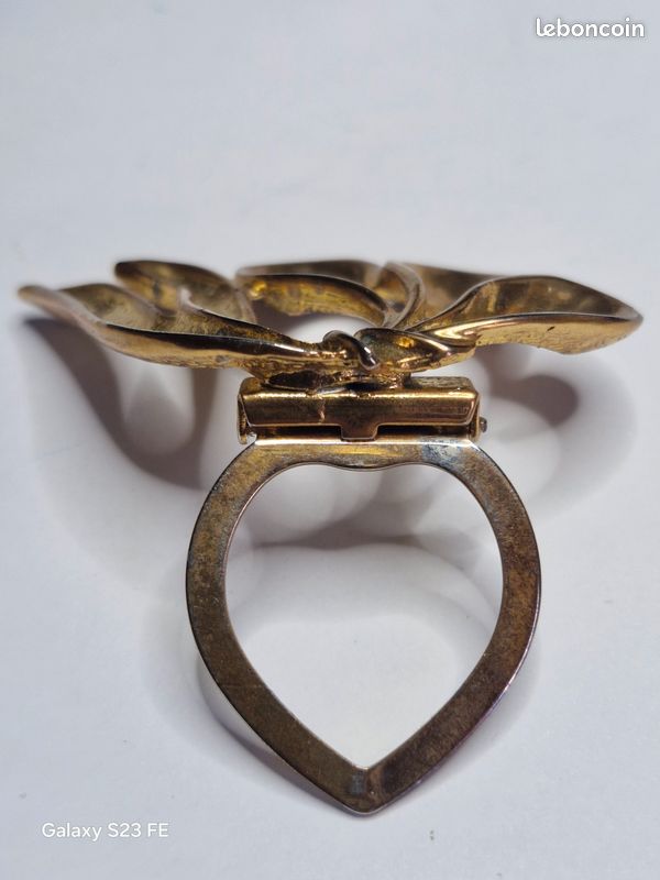 Broche a clips (image 2)