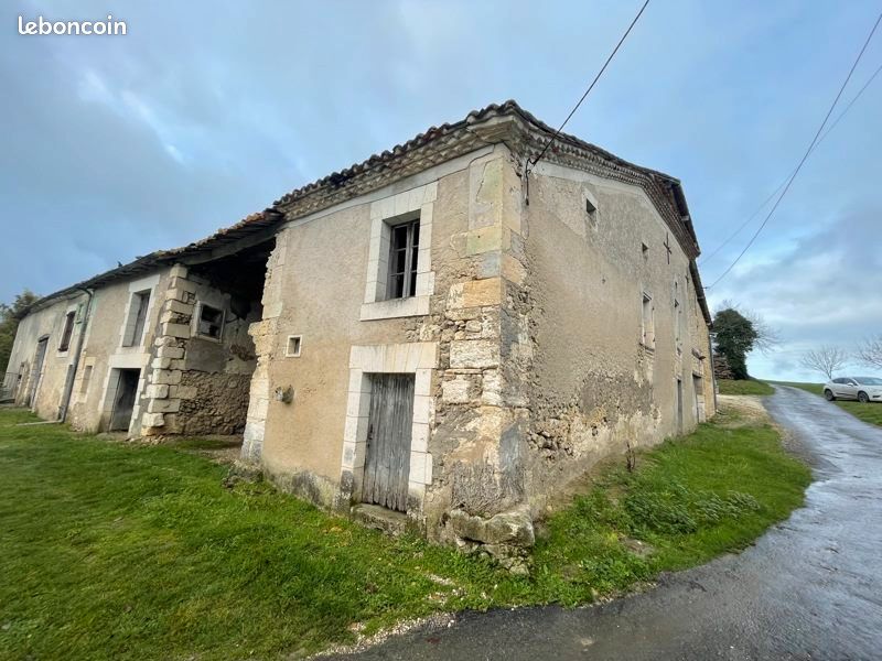 Maison 3 pièces 80 m² · à Celles · 80 m² · 25 000 €