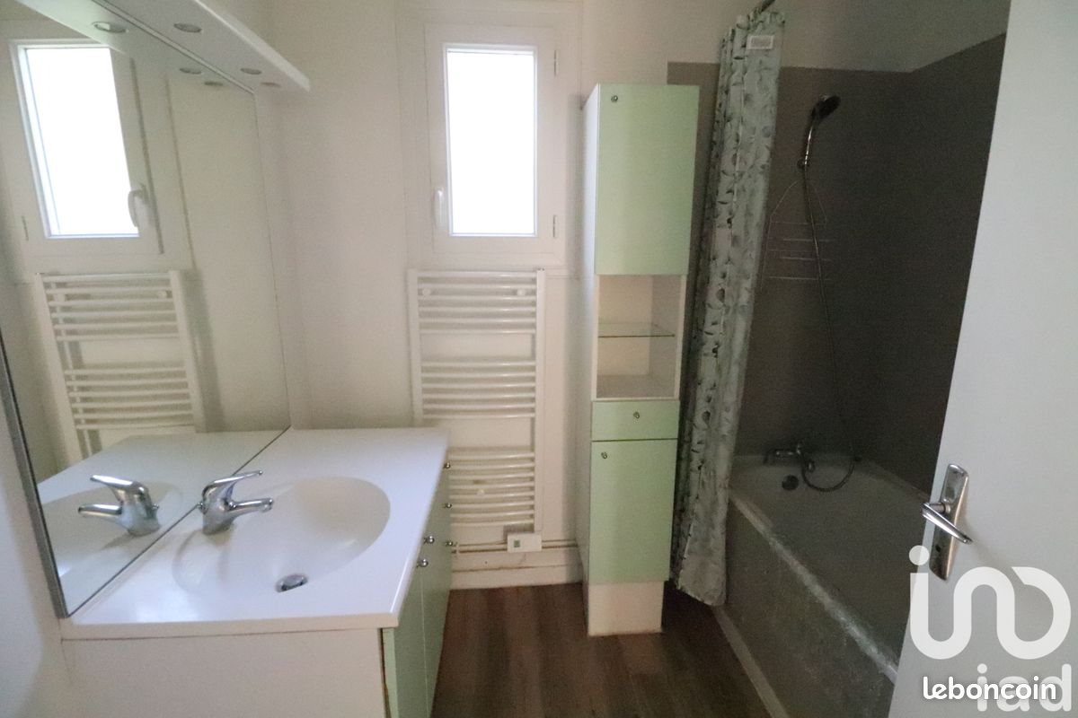 Maison 5 pièces 90 m² - Médillac 16210 (image principale 11)