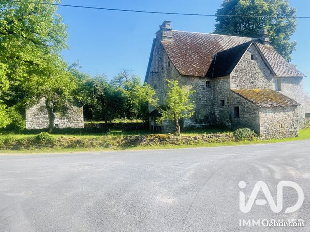 Propriété 5 pièces 240 m²