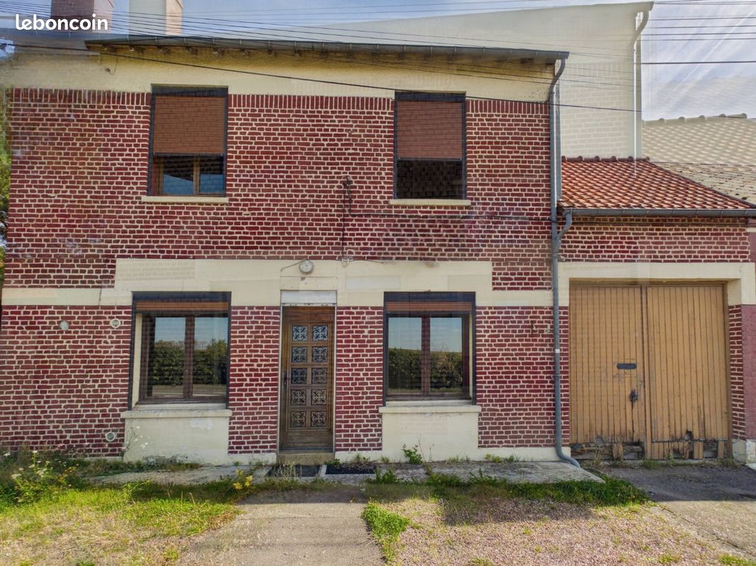 Maison 6 pièces 142 m² · à Ovillers-la-Boisselle · 142 m² · 94 000 €