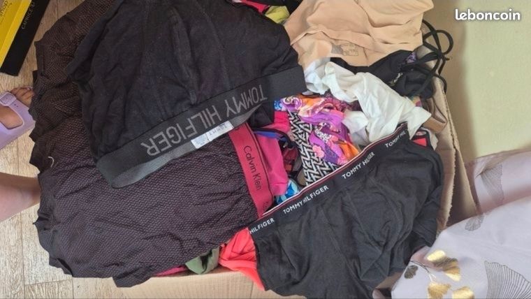 Lot Revendeur Friperie - 10 Kilos De Vêtements Vintage & Marques - Homme & Femme - Occasion