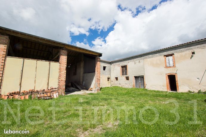 Maison 5 pièces 450 m²