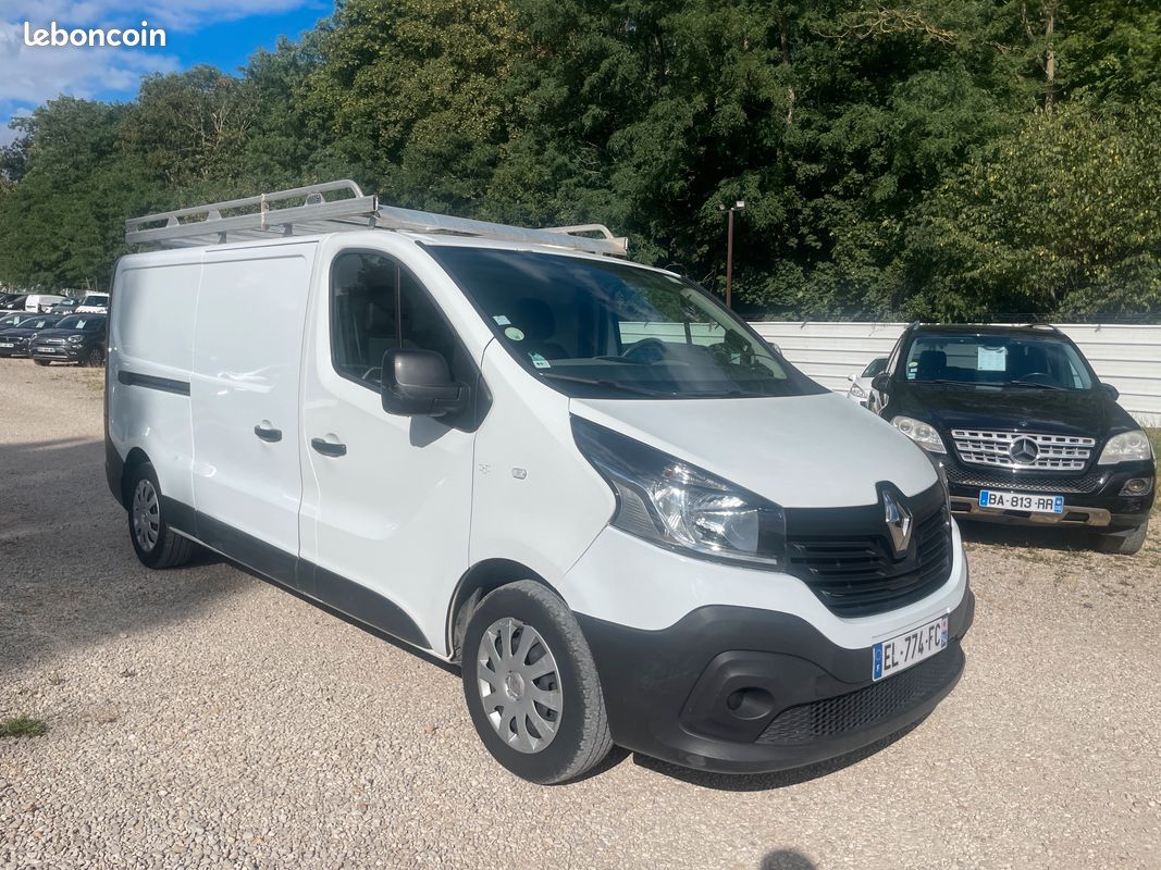 Renault trafic 3 grand confort l2h1 120ch diesel (9 992 HT) (image 2)