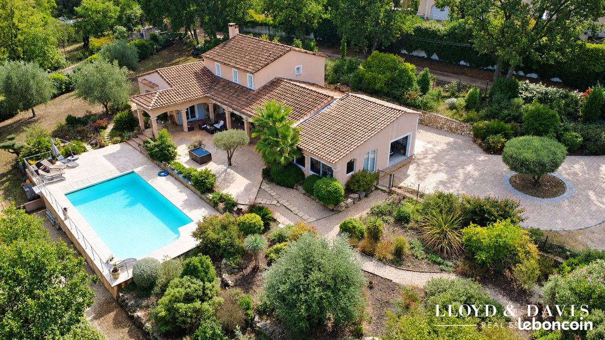 Maison 5 pièces 204 m² · à Fayence · 204 m² · 997 000 €