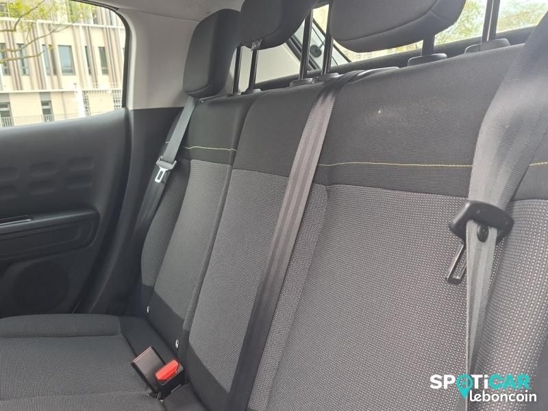 Citroen C3 1.2 PureTech 110ch S&S C-Series 120-121g (image 27)