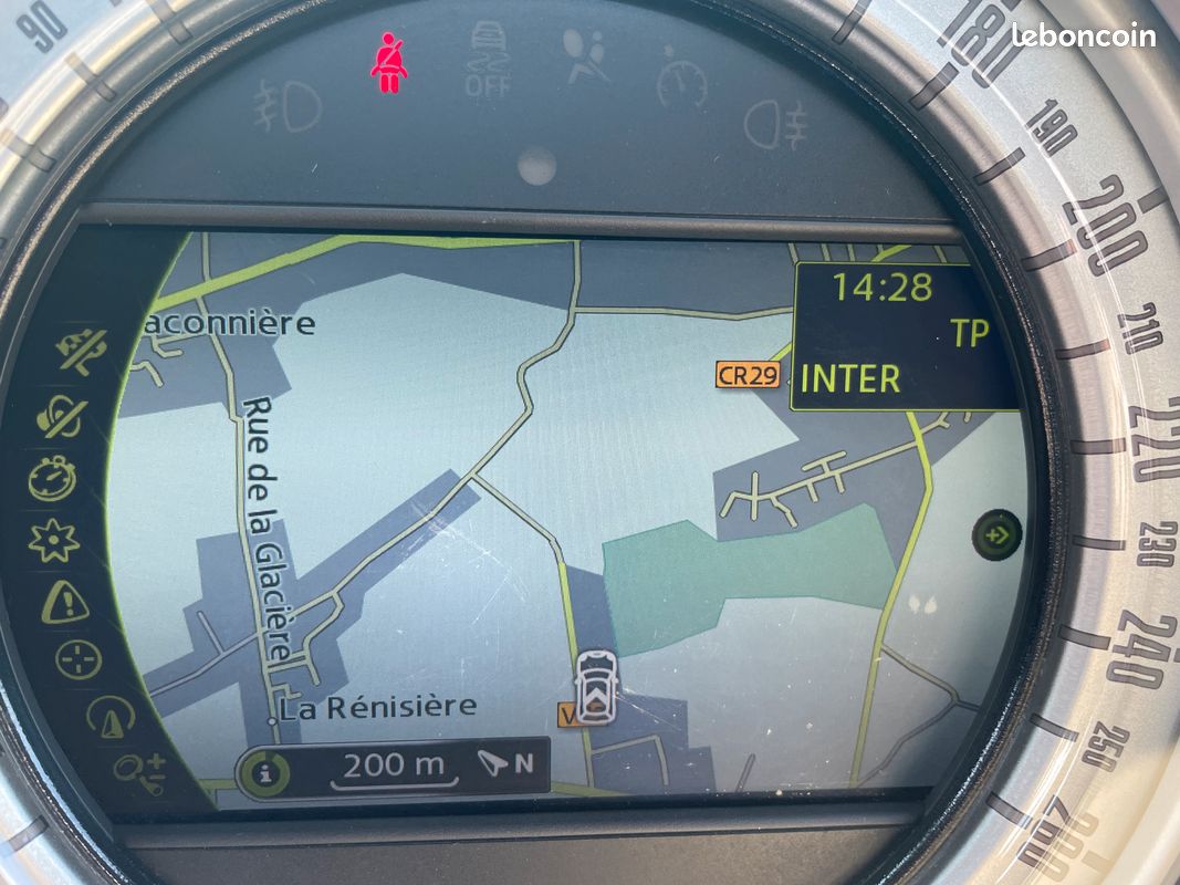 Mini Countryman 1.6 122ch Cooper Pack Red Hot Chili GPS Cuir Toit Ouvrant (image 9)