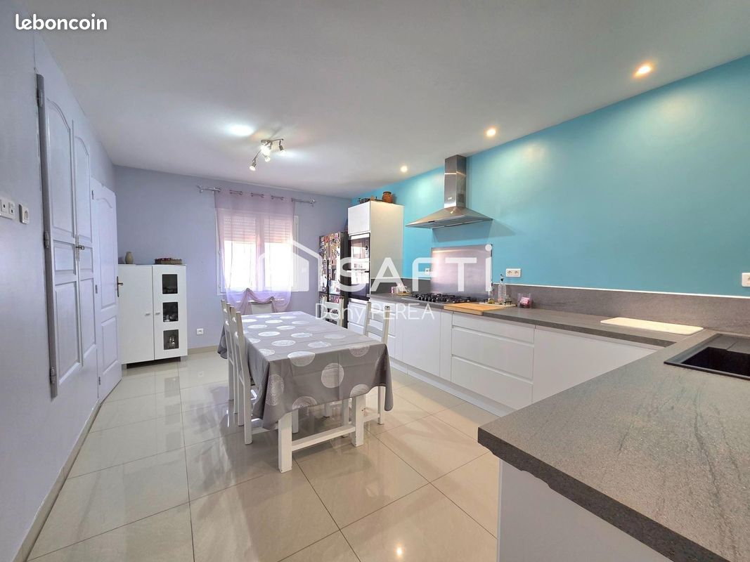 Maison 4 pièces 118 m² · à Lunel · 118 m² · 299 000 €