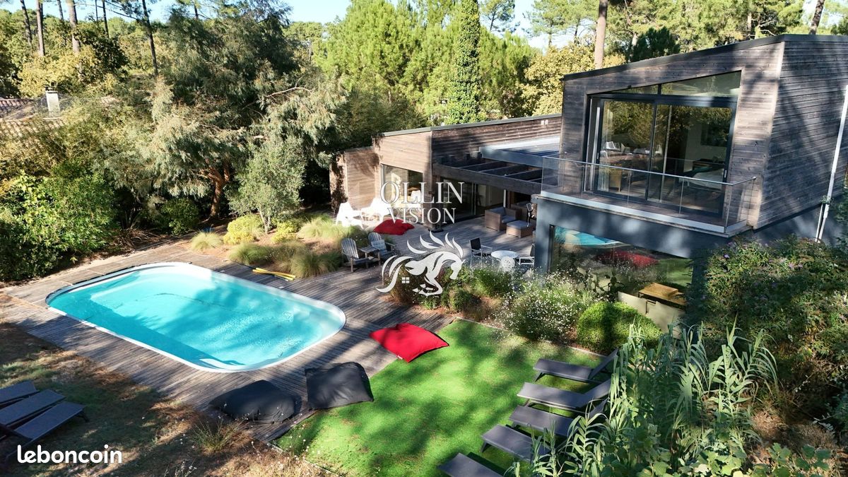 Maison 9 pièces 239 m² · à Biscarrosse · 239 m² · 1 100 000 €