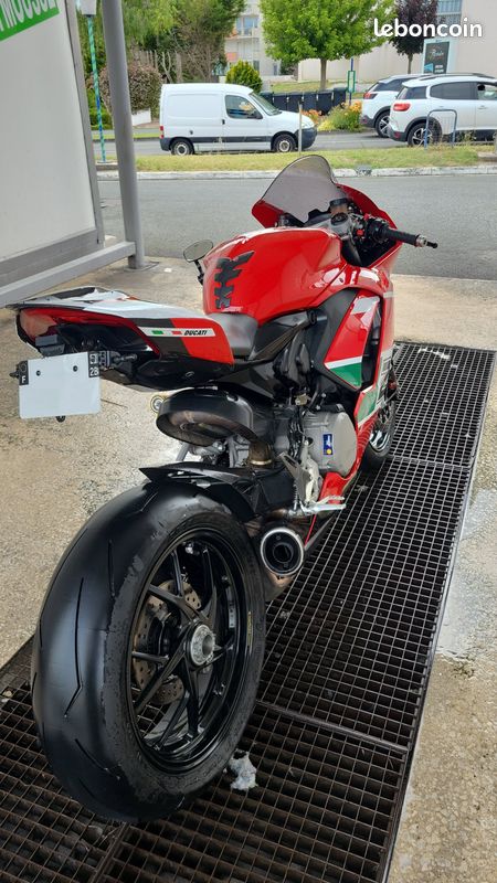 Ducati Panigale V2 (image 3)