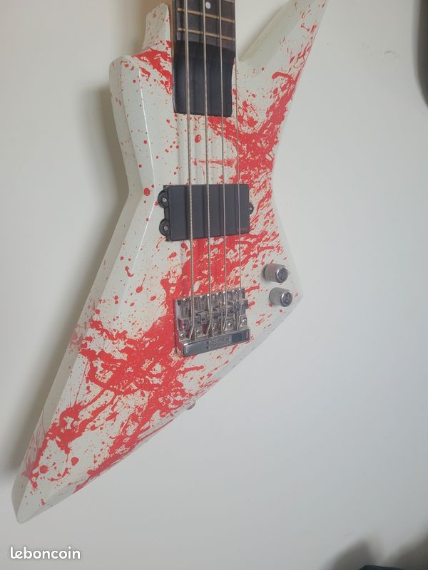 Basse custom faite à la main (image 3)
