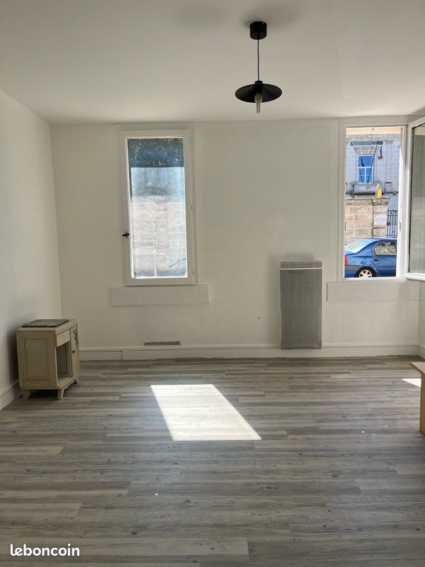 Appartement 1 pièce 23 m² · à Angoulême · 23 m² · 350 €